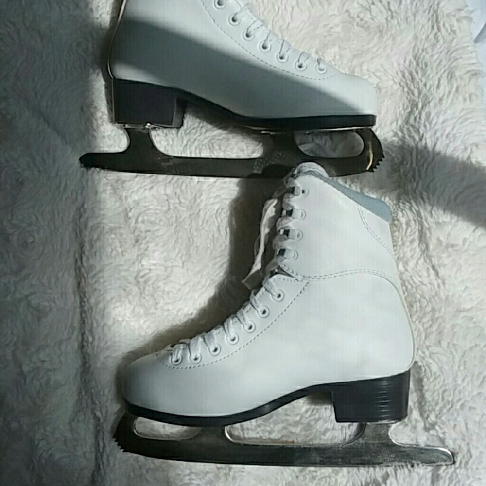 Ice skates - Picture 2 of 8